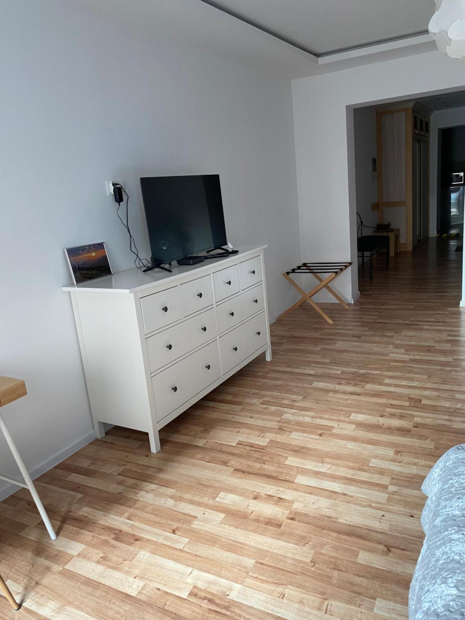 Apartament Pogodny 옐레니아구라 외부 사진