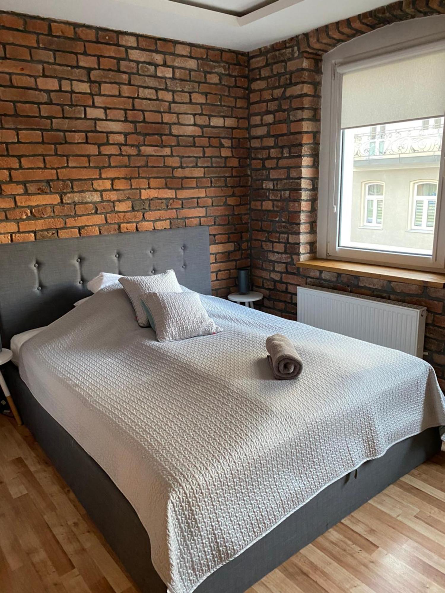Apartament Pogodny 옐레니아구라 외부 사진