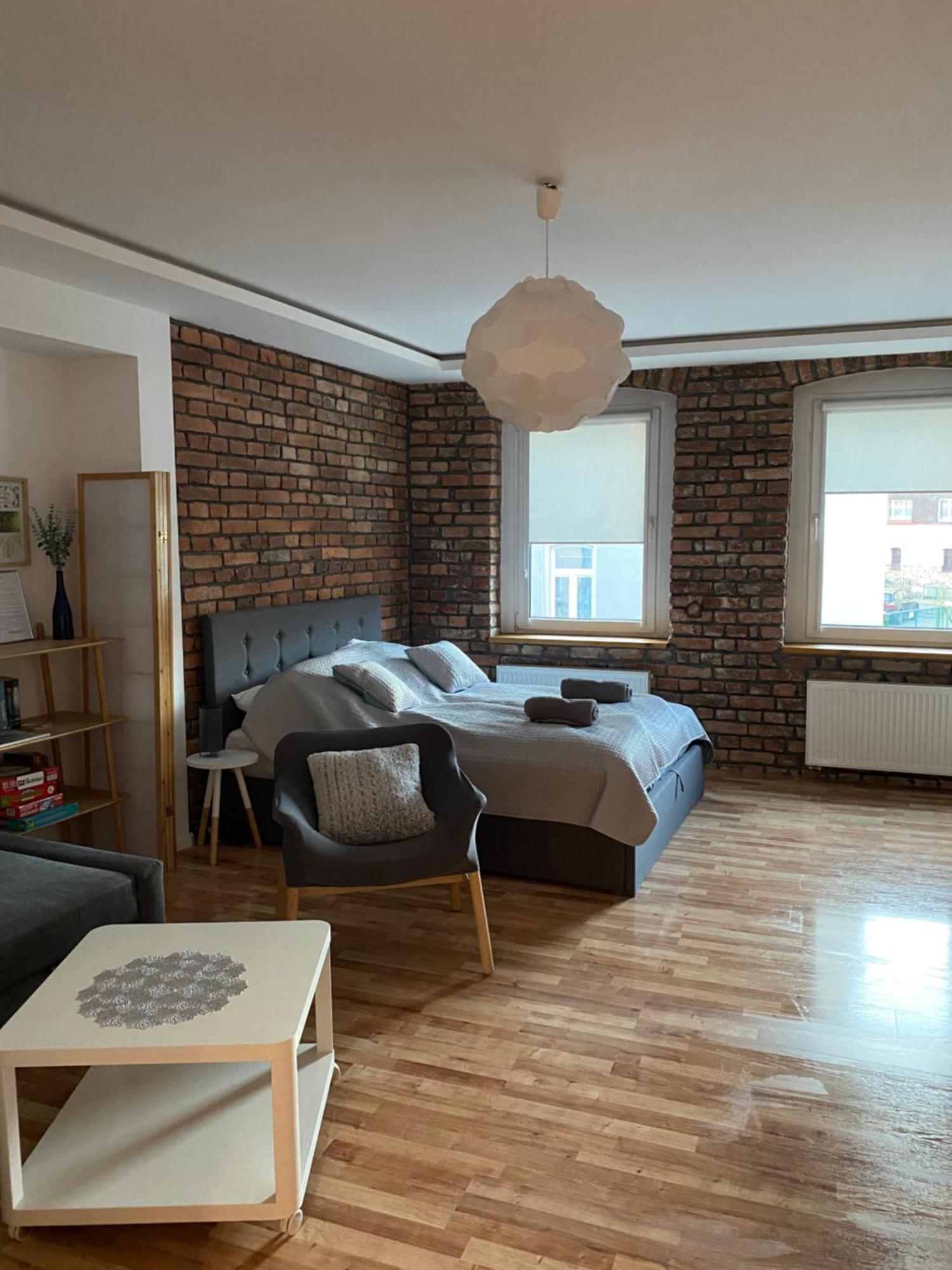 Apartament Pogodny 옐레니아구라 외부 사진